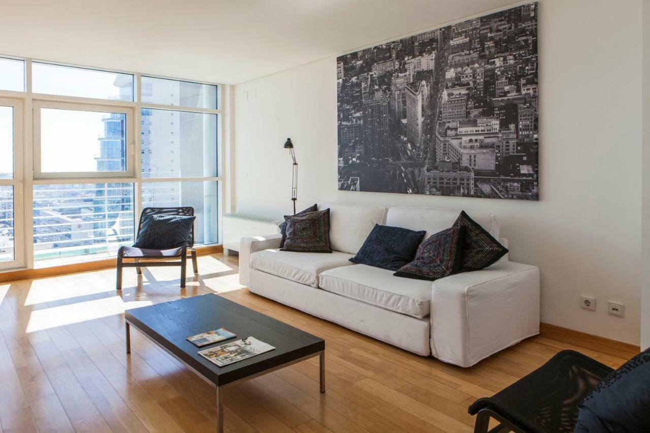 Rent4Rest Lisbon Parque Das Nacoes 17Th Floor River View Exterior photo