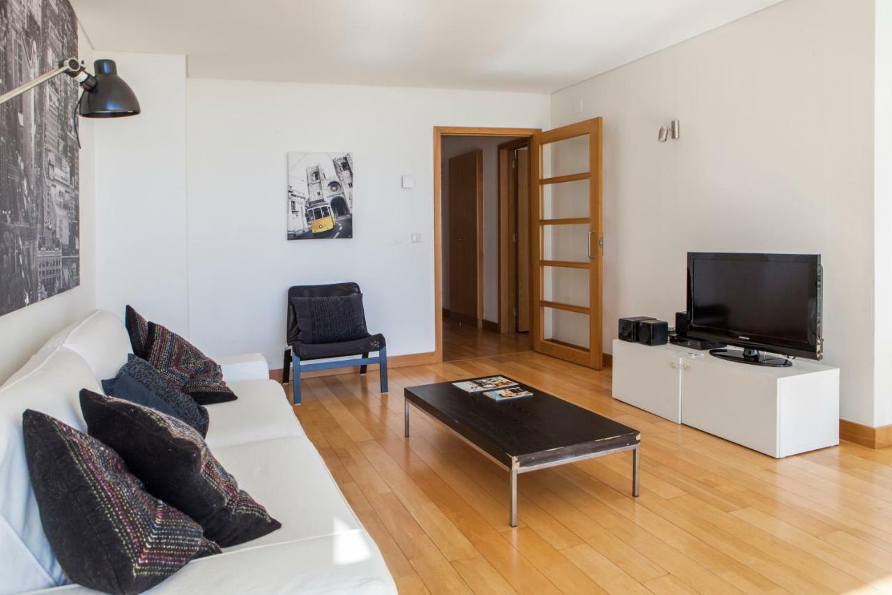 Rent4Rest Lisbon Parque Das Nacoes 17Th Floor River View Exterior photo